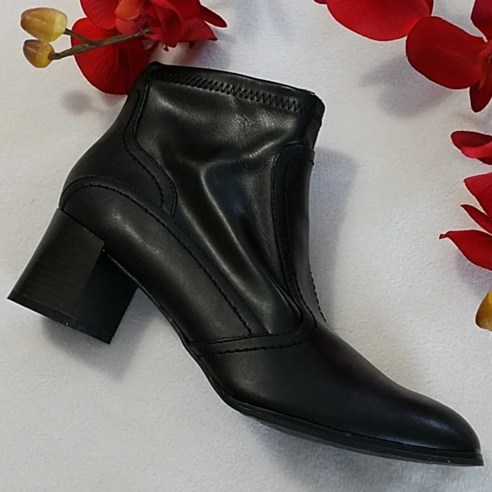 NEW Women's Ankle Boots Booties 2.5